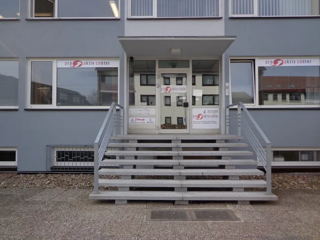 Haupteingang zum Büro
